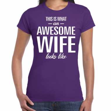 Awesome wife / echtgenote cadeau t shirt paars dames