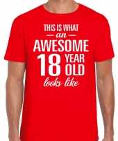 Awesome 18 year 18 jaar cadeau t-shirt rood heren